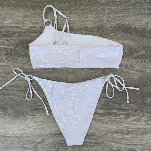 L*Space Indiana Bikini Top and Lennox Classic Bottoms, gloss - Picture 7 of 16